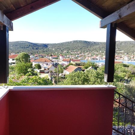 Guest House Maslina Vinišće Zewnętrze zdjęcie