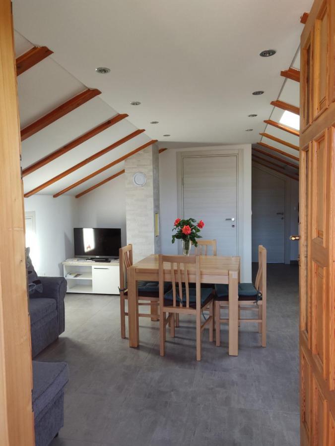 Guest House Maslina Vinišće Zewnętrze zdjęcie