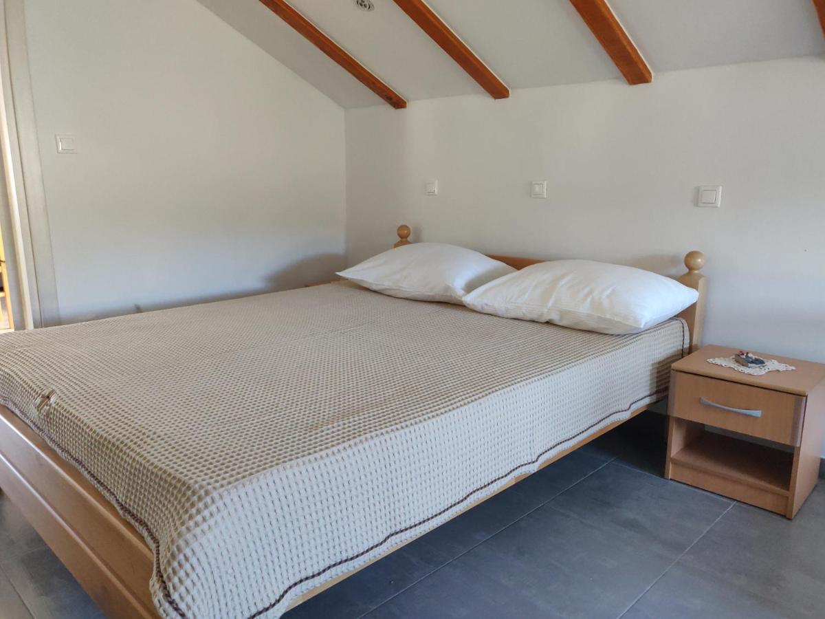 Guest House Maslina Vinišće Zewnętrze zdjęcie