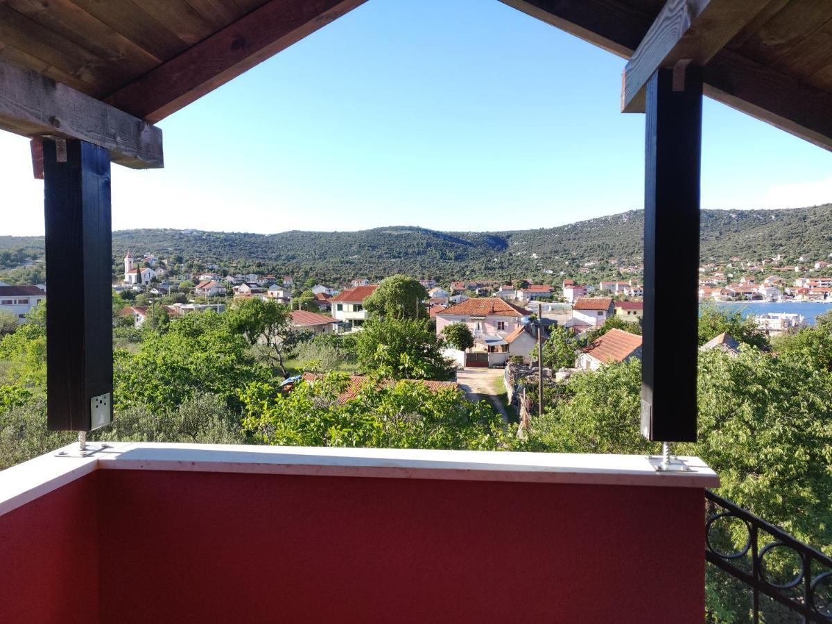 Guest House Maslina Vinišće Zewnętrze zdjęcie